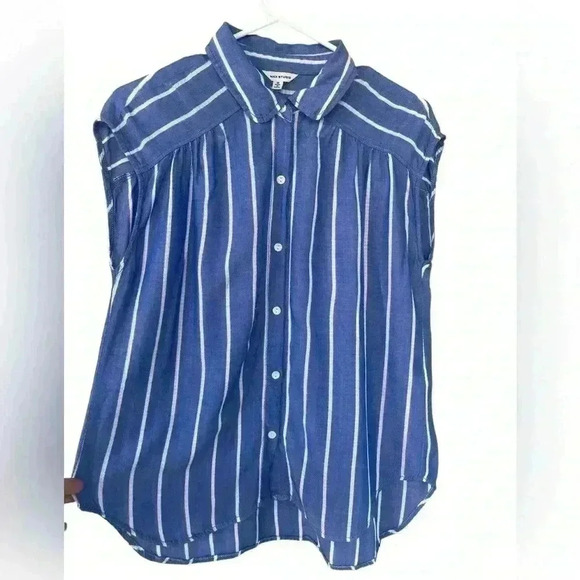 MAX STUDIO women’s striped blue/white short sleeve button down sz M gently used - Picture 5 of 7